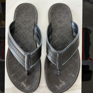 Authentic men’s Louis Vuitton thong sandals